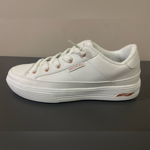 NWOT Skechers Women's Arch FIT Arcade-ON My Way Sneaker, White, Size 9, I77189 - Picture 6 of 14